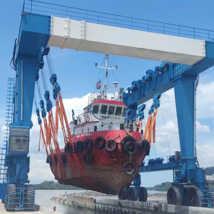 boat crane