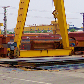 semi gantry crane outrigger